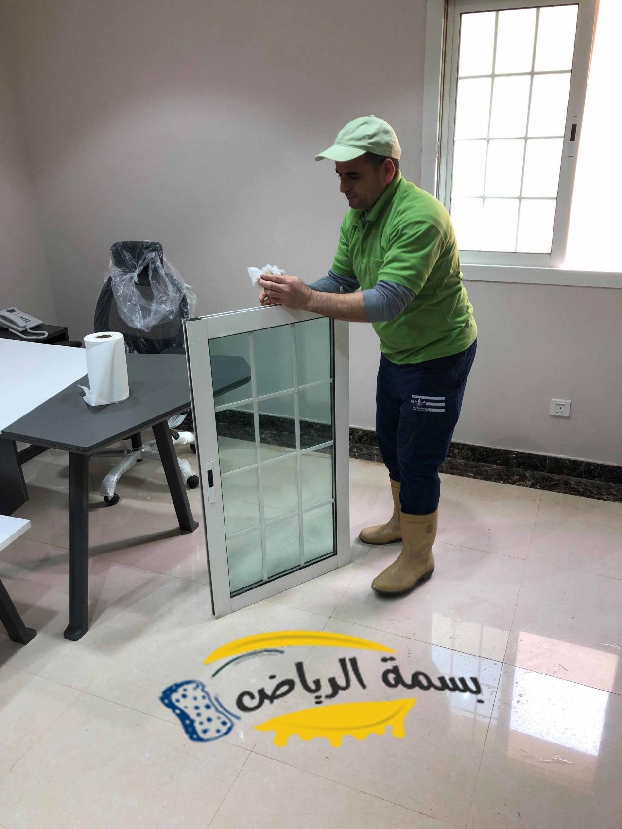 شركة تنظيف شقق بالرياض 5681 4